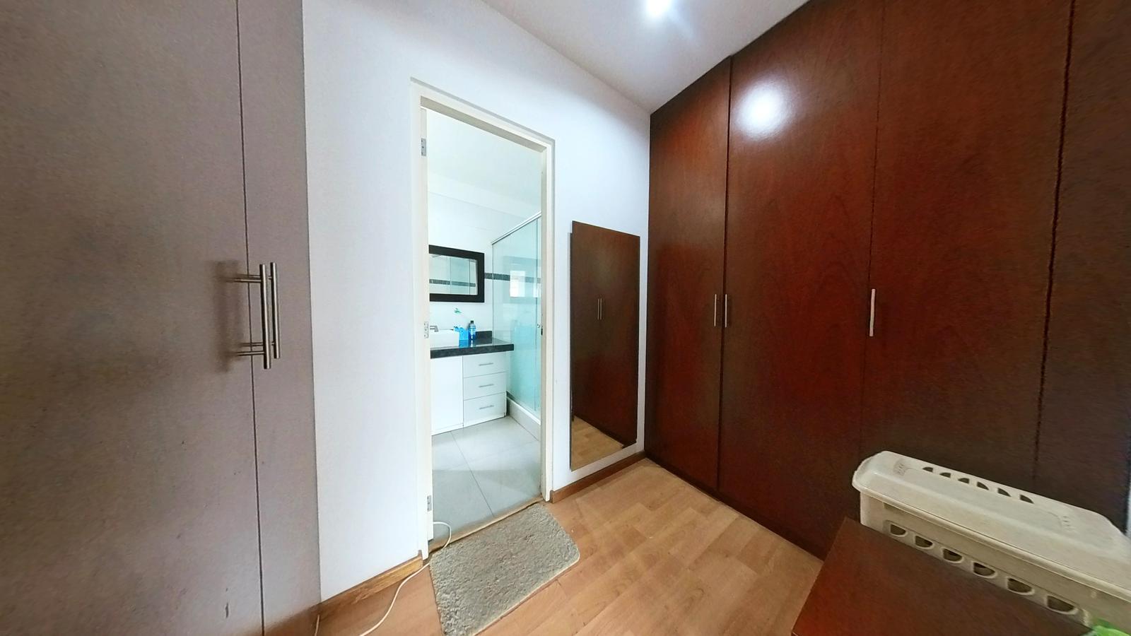VENTA DE LINDO DEPARTAMENTO 2° PISO EN JACARANDAS, URB. SANTA VICTORIA